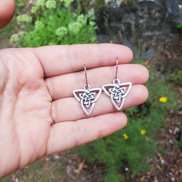 New Handmade Silver Celtic Triangle Earrings - Picture 11 of 13